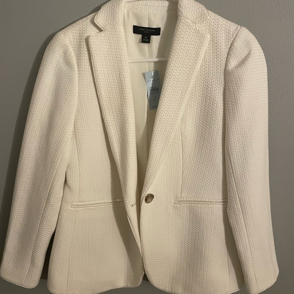 Ann Taylor White Textured Blazer NWOT